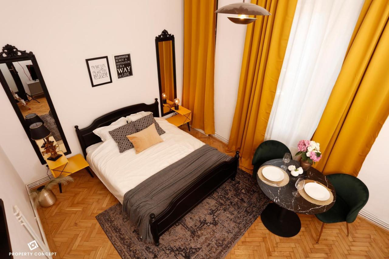 Bohemian Central Concept Studio Bukarest Exteriör bild